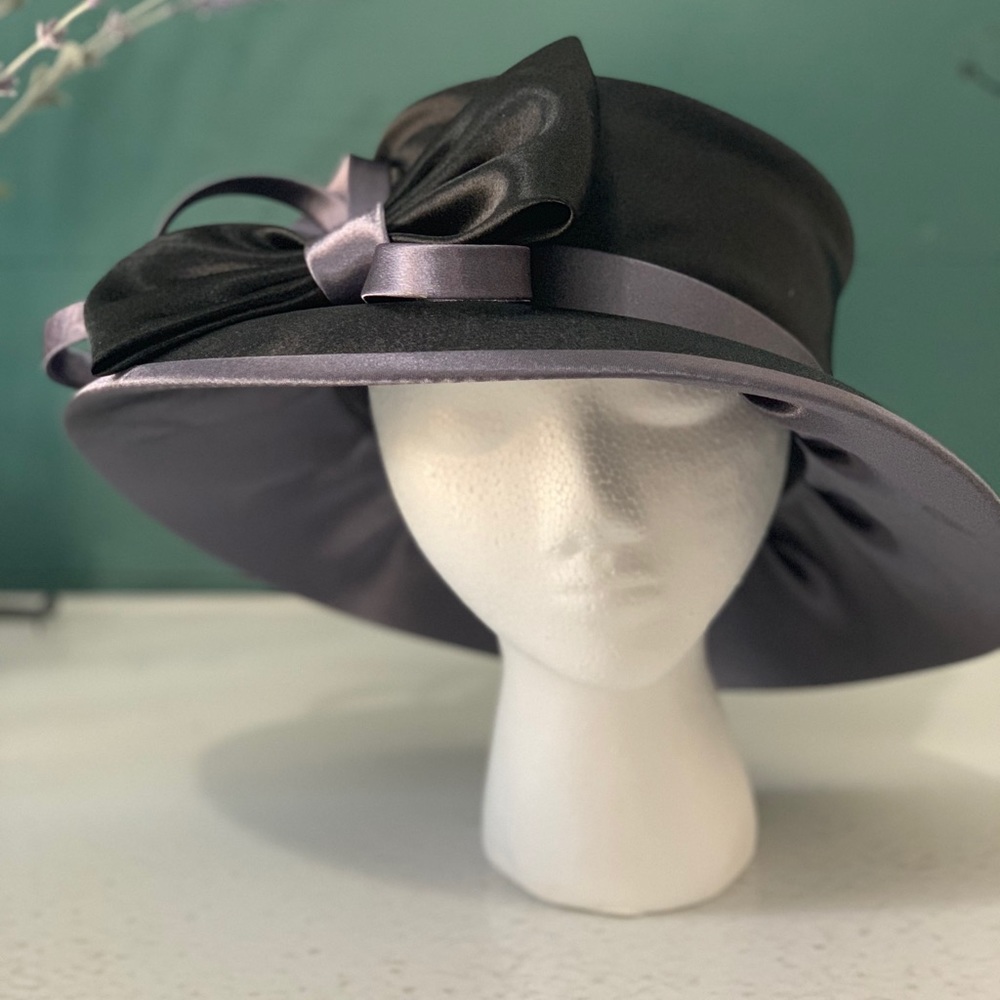 Wide Brimmed Church Derby Hat by August